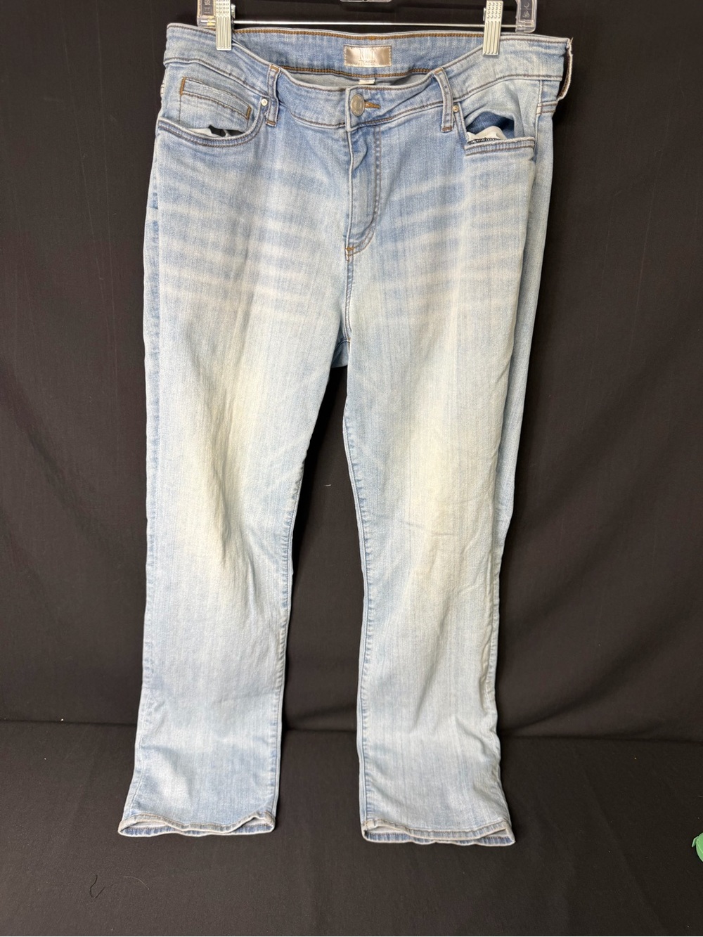 KUT from the Kloth Catherine Boyfriend Jeans Size 16 Light Wash Stretch Denim